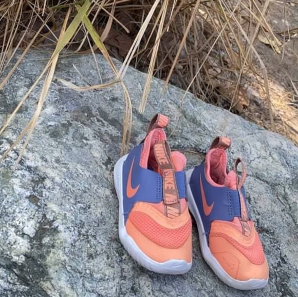 Toddler girls Flex runner slip on running sneakers Nike Flex Size 5C us - Picture 2 of 4